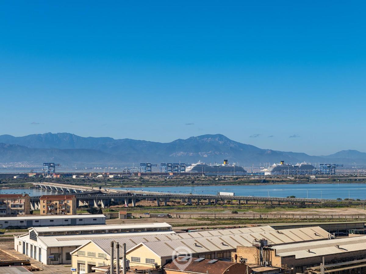 Cityscape Vista Apartment Cagliari Ngoại thất bức ảnh